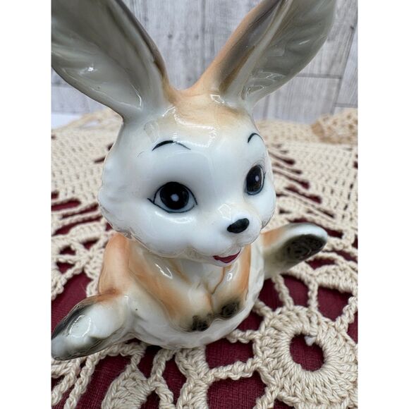 Small Bunny Rabbit Anthropomorphic Bone China Taiwan MCM Easter Animal Vintage - Picture 1 of 5